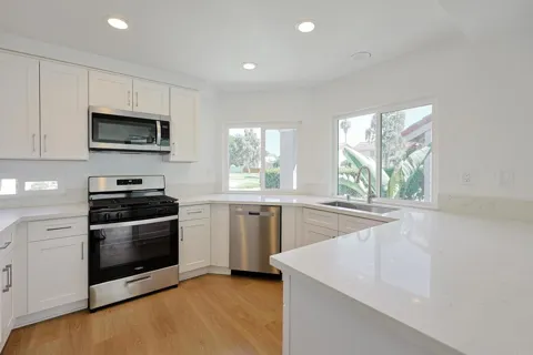249 Blackbird Way
