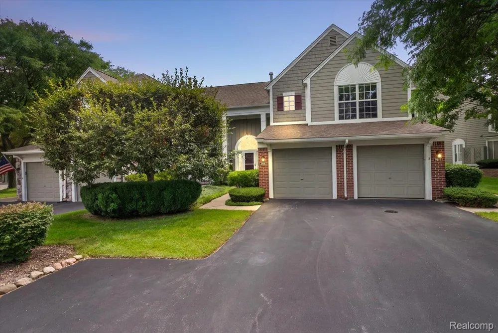 1918 Eagle Pointe Bloomfield Hills City, MI 48304