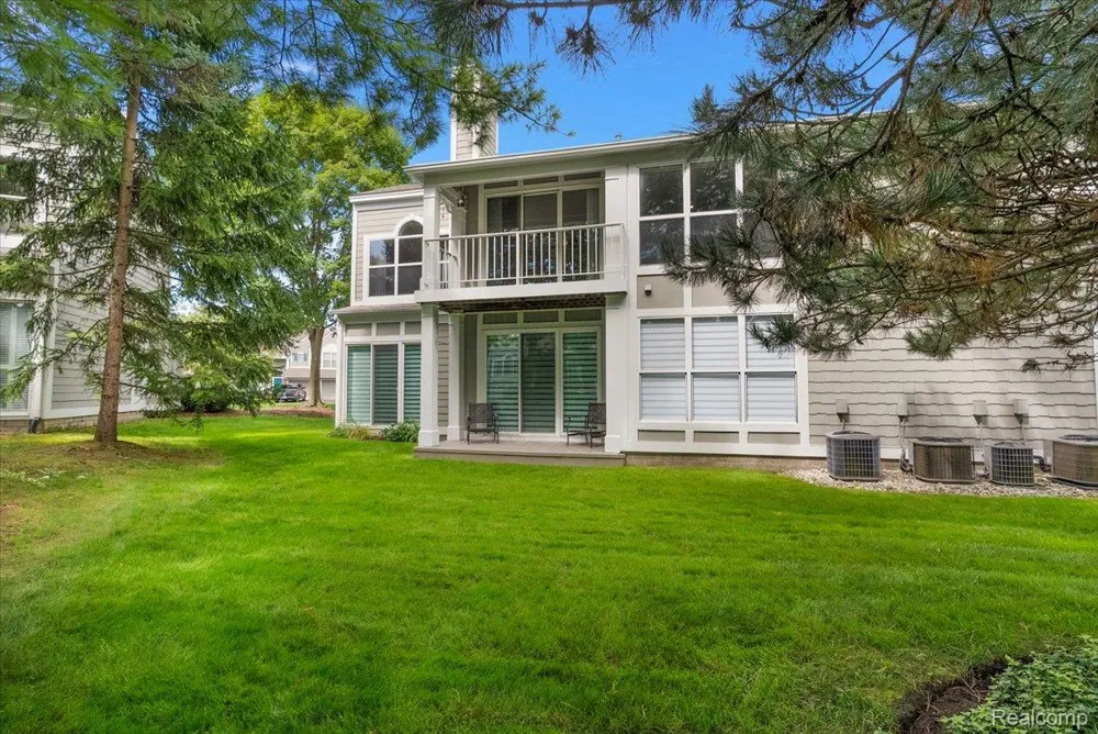 1918 Eagle Pointe Bloomfield Hills City, MI 48304
