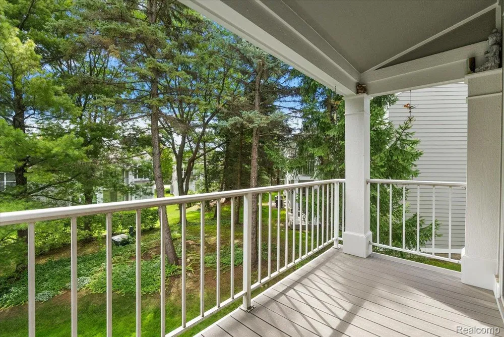 1918 Eagle Pointe Bloomfield Hills City, MI 48304