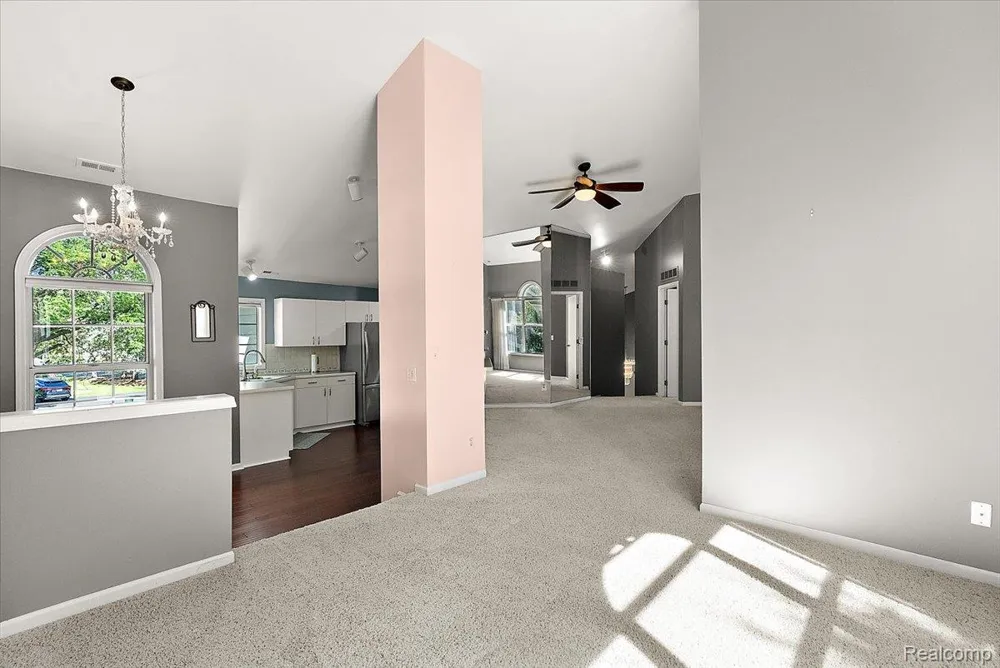 1918 Eagle Pointe Bloomfield Hills City, MI 48304