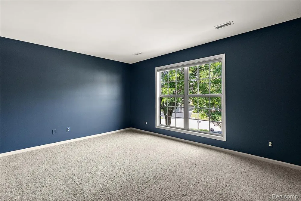 1918 Eagle Pointe Bloomfield Hills City, MI 48304