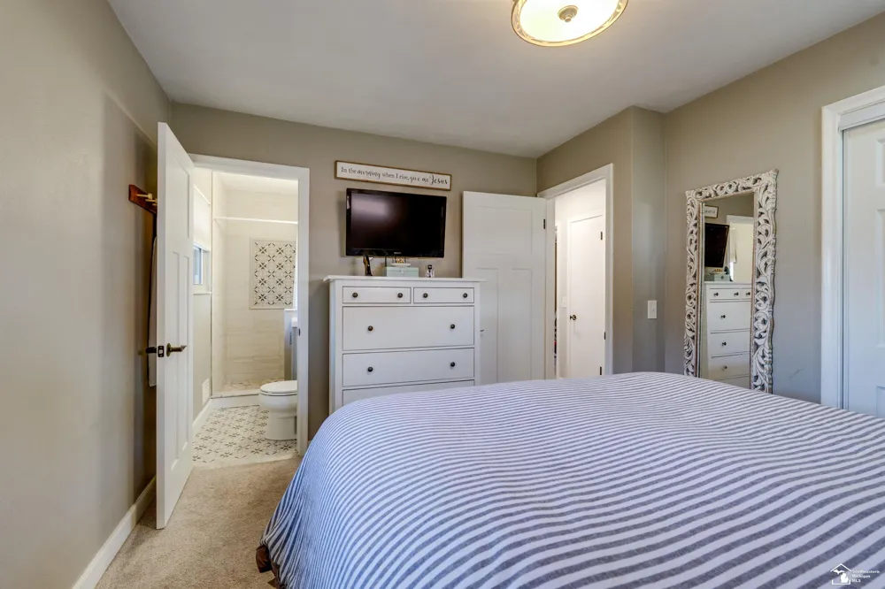 7558 Apache Trail Trail Bedford Township, MI 48182