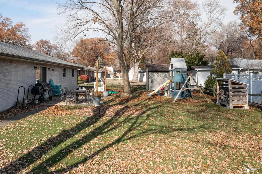 7558 Apache Trail Trail Bedford Township, MI 48182