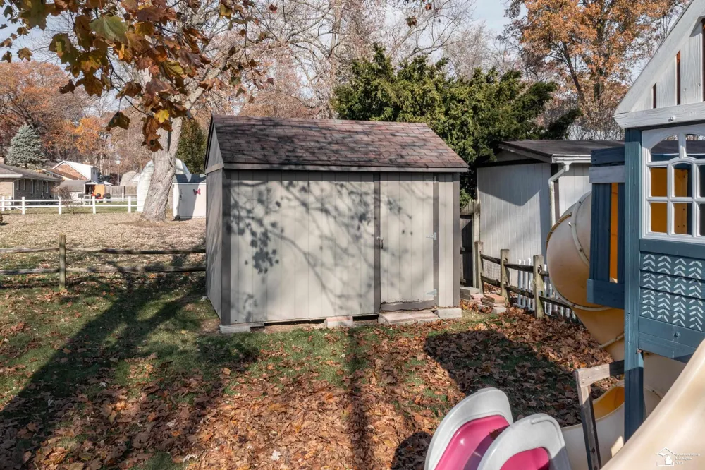 7558 Apache Trail Trail Bedford Township, MI 48182