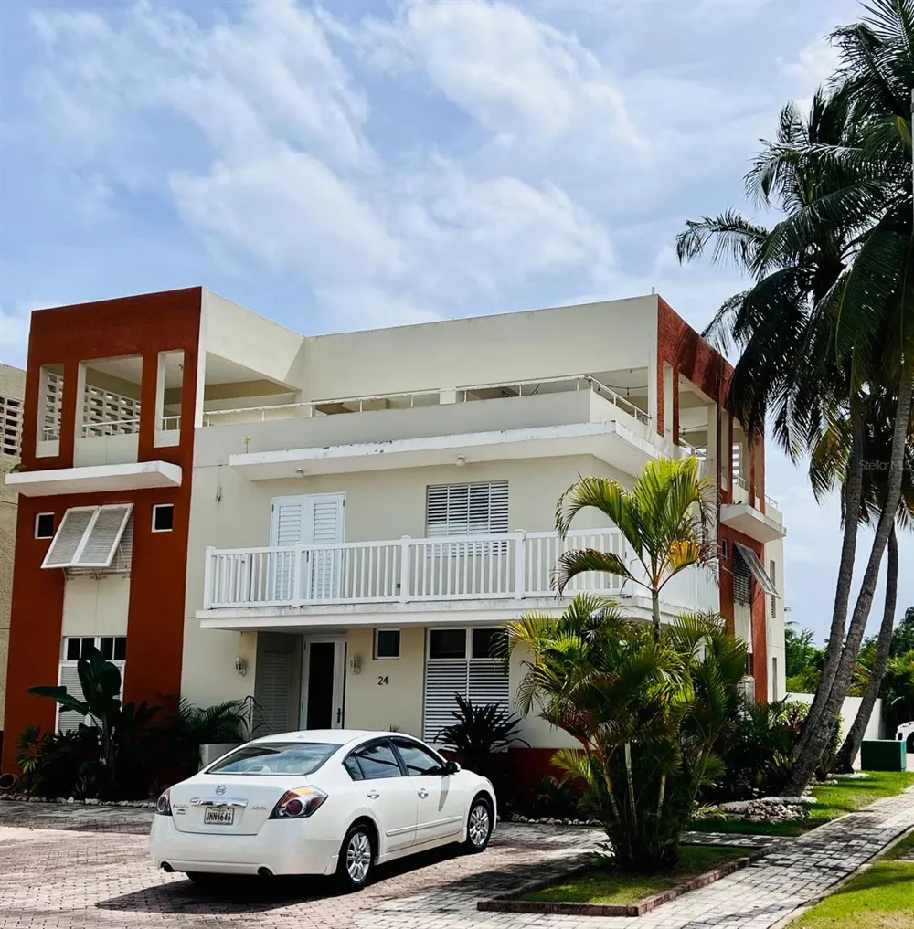 S-24 OCEAN BLUE LANE Vega Alta, PR 00692