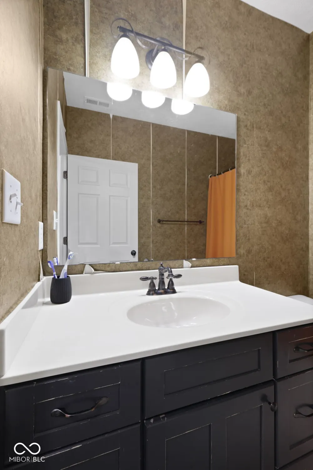 13815 Honey Creek Drive Camby, IN 46113