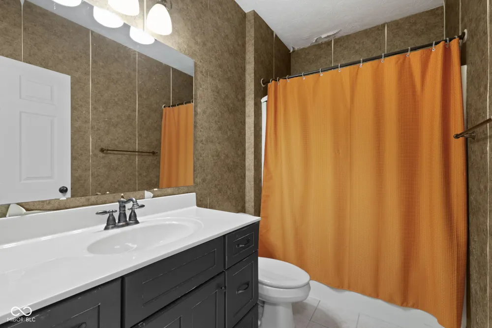 13815 Honey Creek Drive Camby, IN 46113