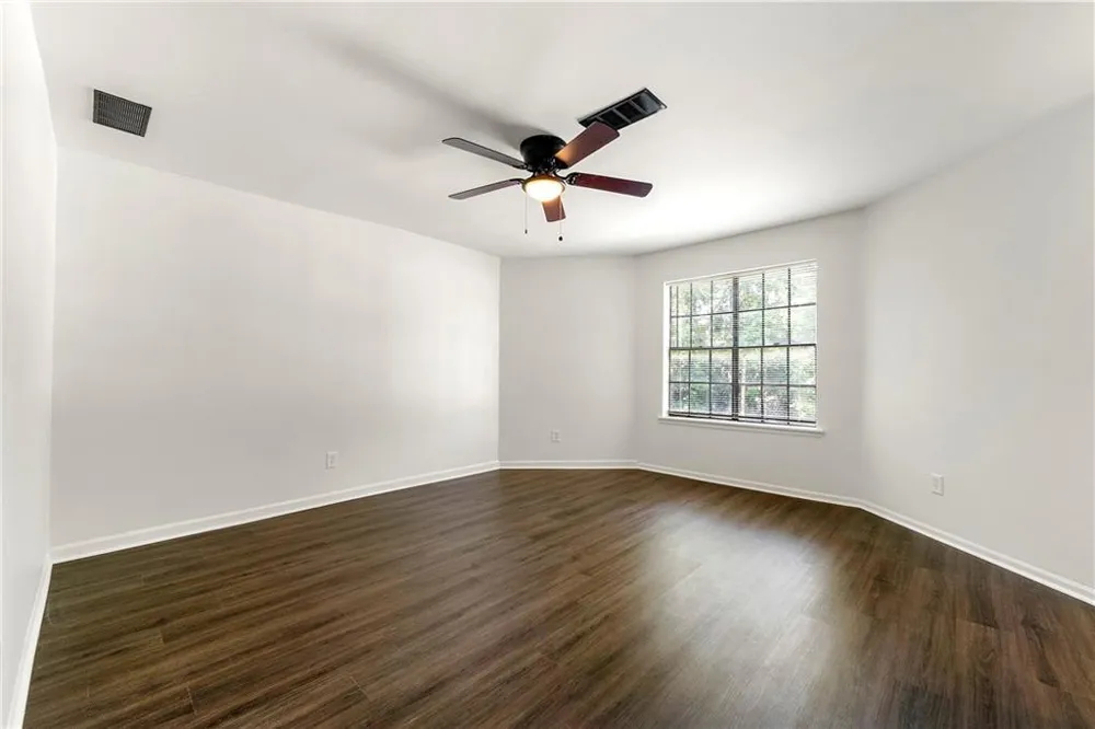 534 Woodcrest Manor Drive Stone Mountain, GA 30083