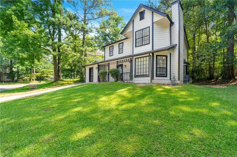 534 Woodcrest Manor Drive Stone Mountain, GA 30083