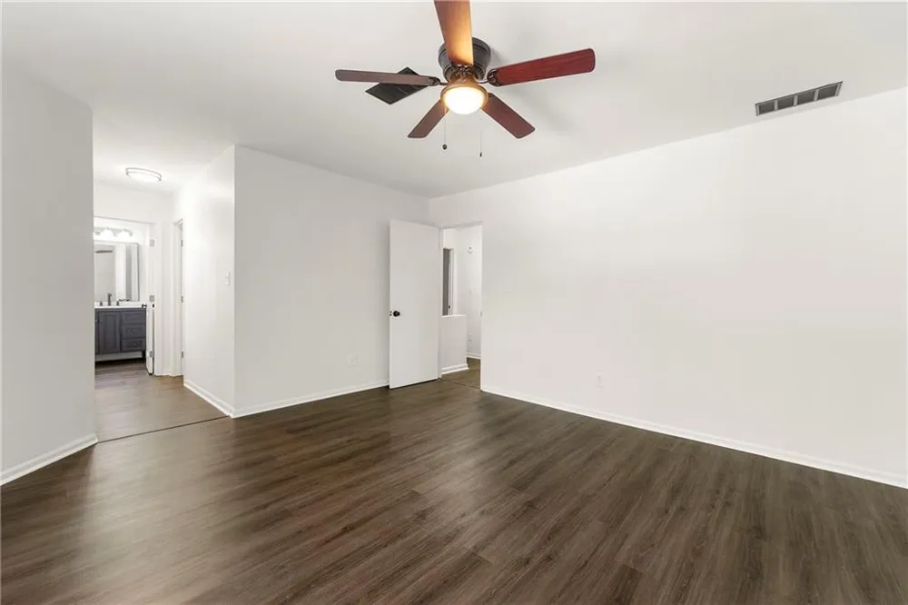 534 Woodcrest Manor Drive Stone Mountain, GA 30083