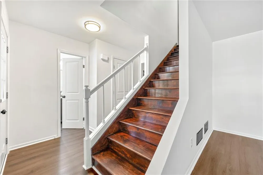 534 Woodcrest Manor Drive Stone Mountain, GA 30083