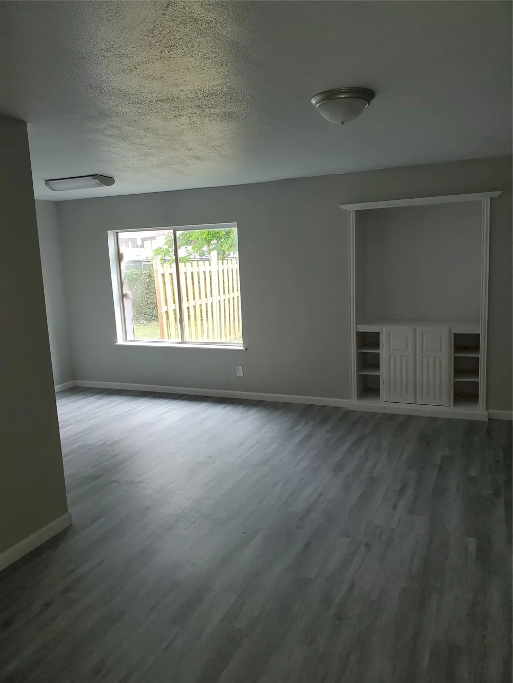 6754 Trail Lake Drive #B Fort Worth, TX 76133