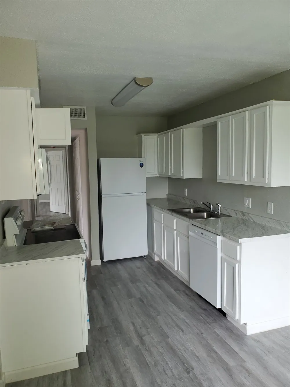 6754 Trail Lake Drive #B Fort Worth, TX 76133