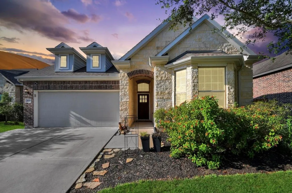 1622 Mahan Drive Richmond, TX 77406