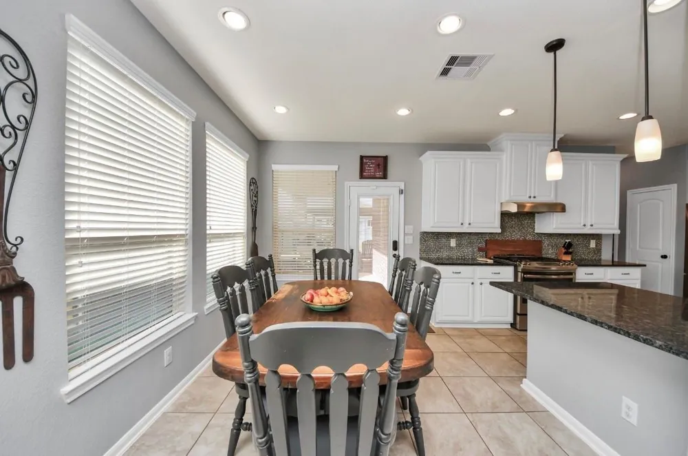 1622 Mahan Drive Richmond, TX 77406