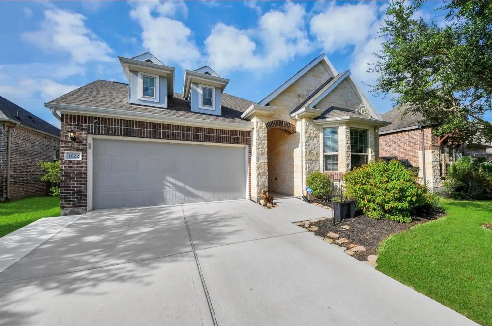 1622 Mahan Drive Richmond, TX 77406