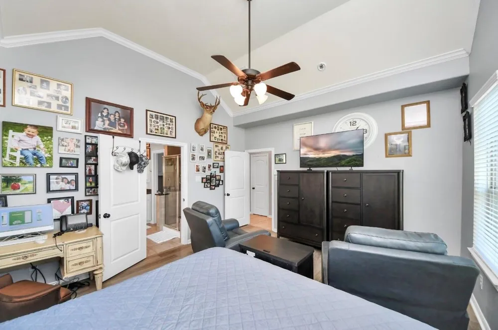 1622 Mahan Drive Richmond, TX 77406