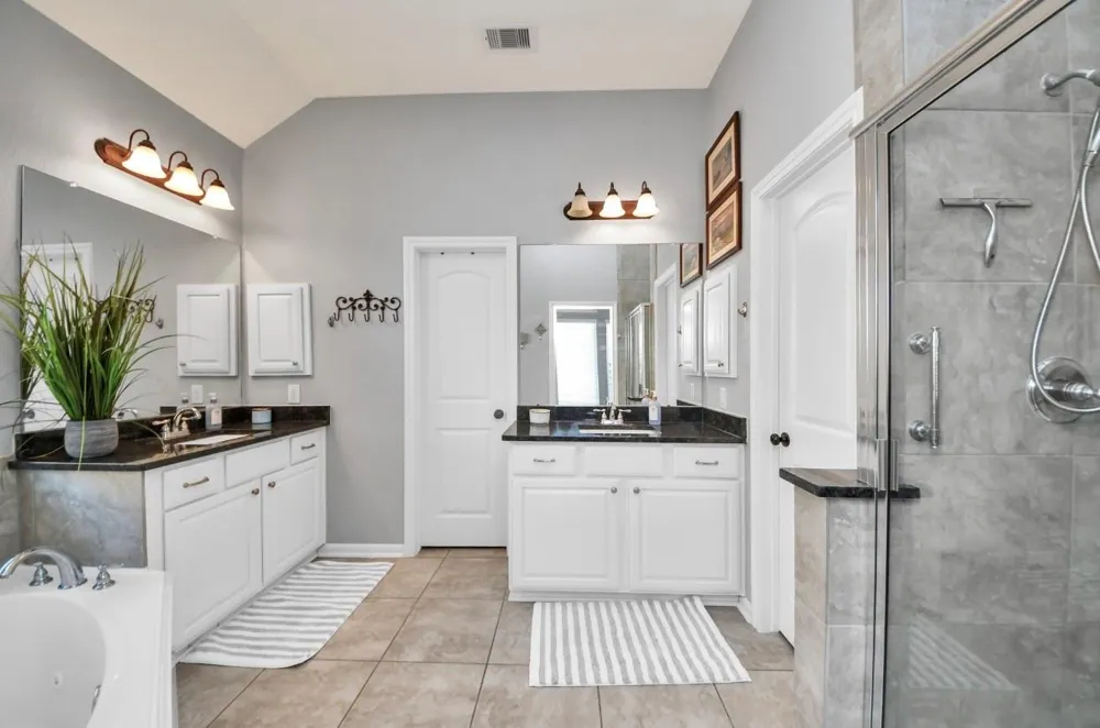 1622 Mahan Drive Richmond, TX 77406