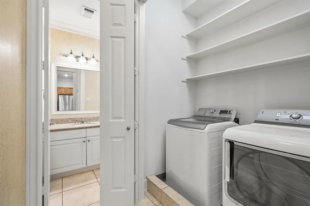 5507 Val Verde Street Houston, TX 77056