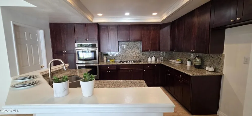 5645 Tanner Ridge Avenue Thousand Oaks, CA 91362