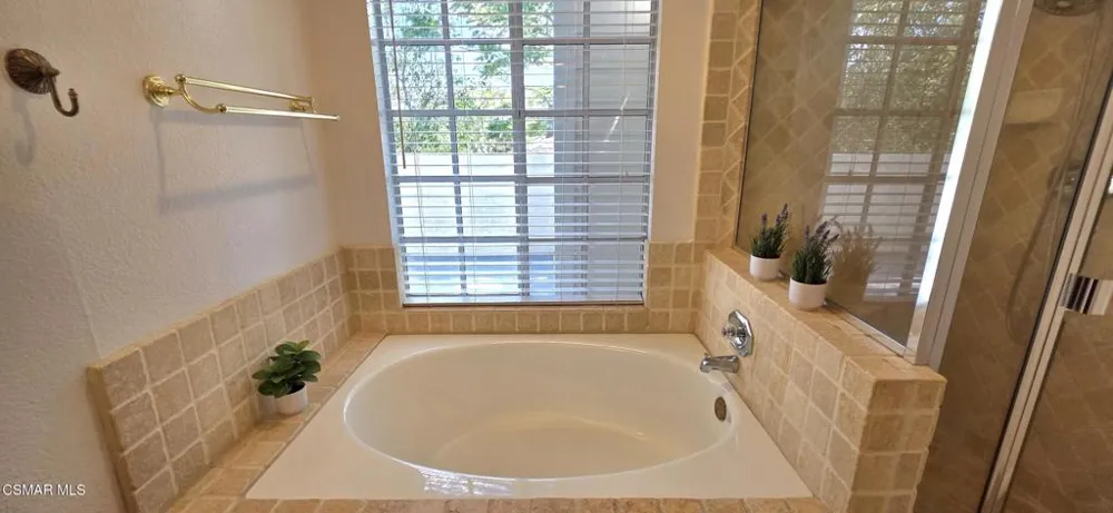 5645 Tanner Ridge Avenue Thousand Oaks, CA 91362