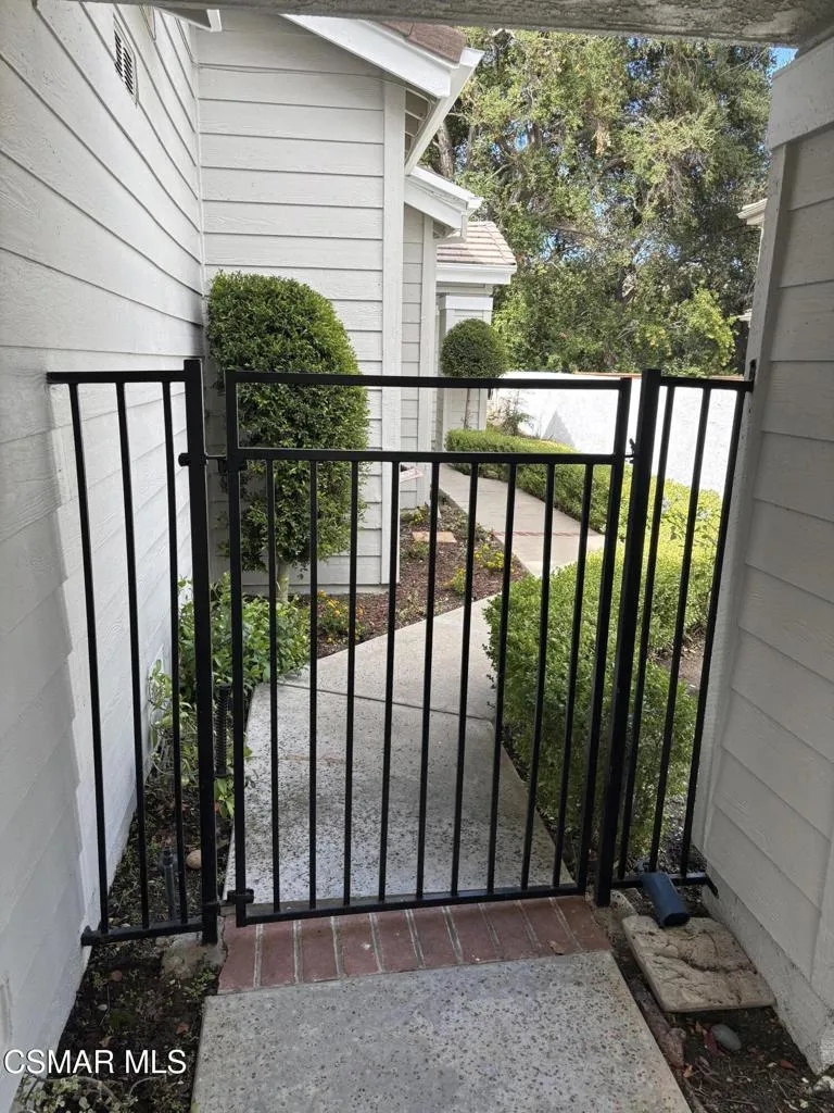 5645 Tanner Ridge Avenue Thousand Oaks, CA 91362