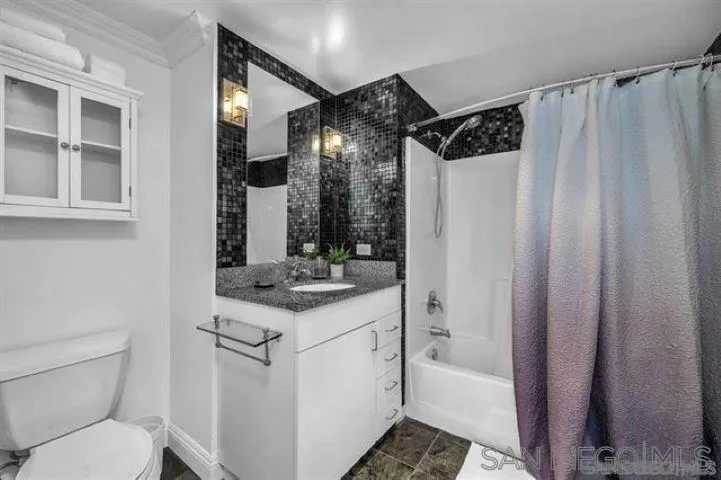 425 W Beech #1354 San Diego, CA 92101