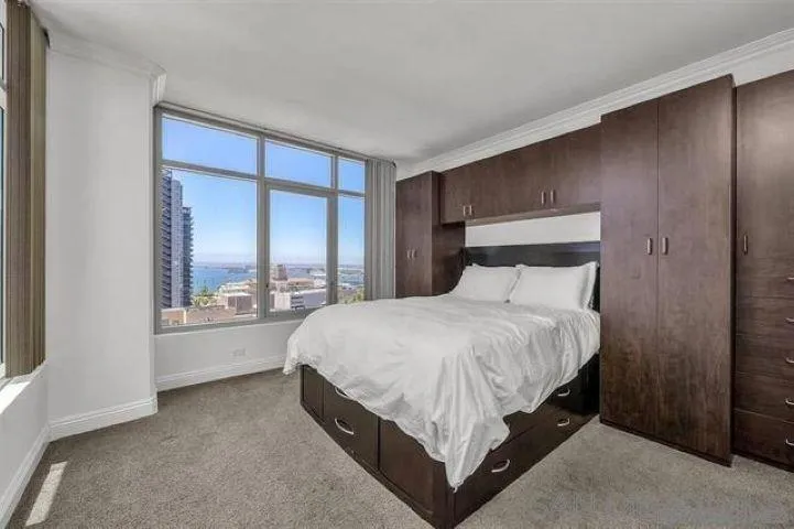 425 W Beech #1354 San Diego, CA 92101
