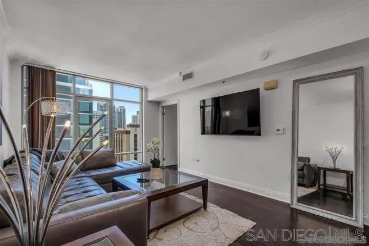 425 W Beech #1354 San Diego, CA 92101