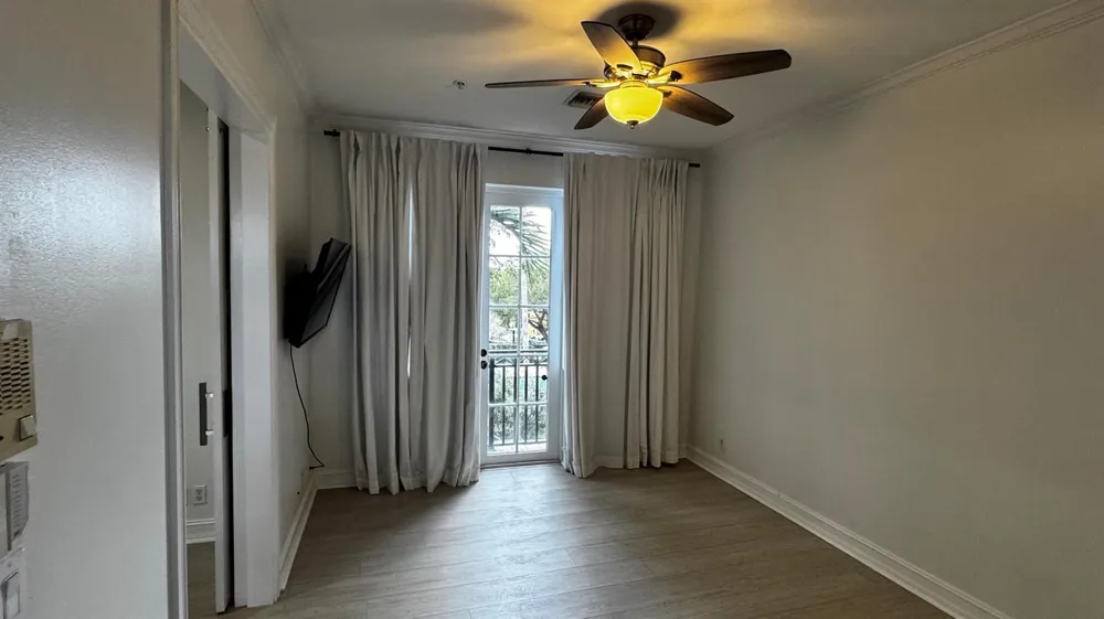 75 NE 5TH AVENUE #M Delray Beach, FL 33483