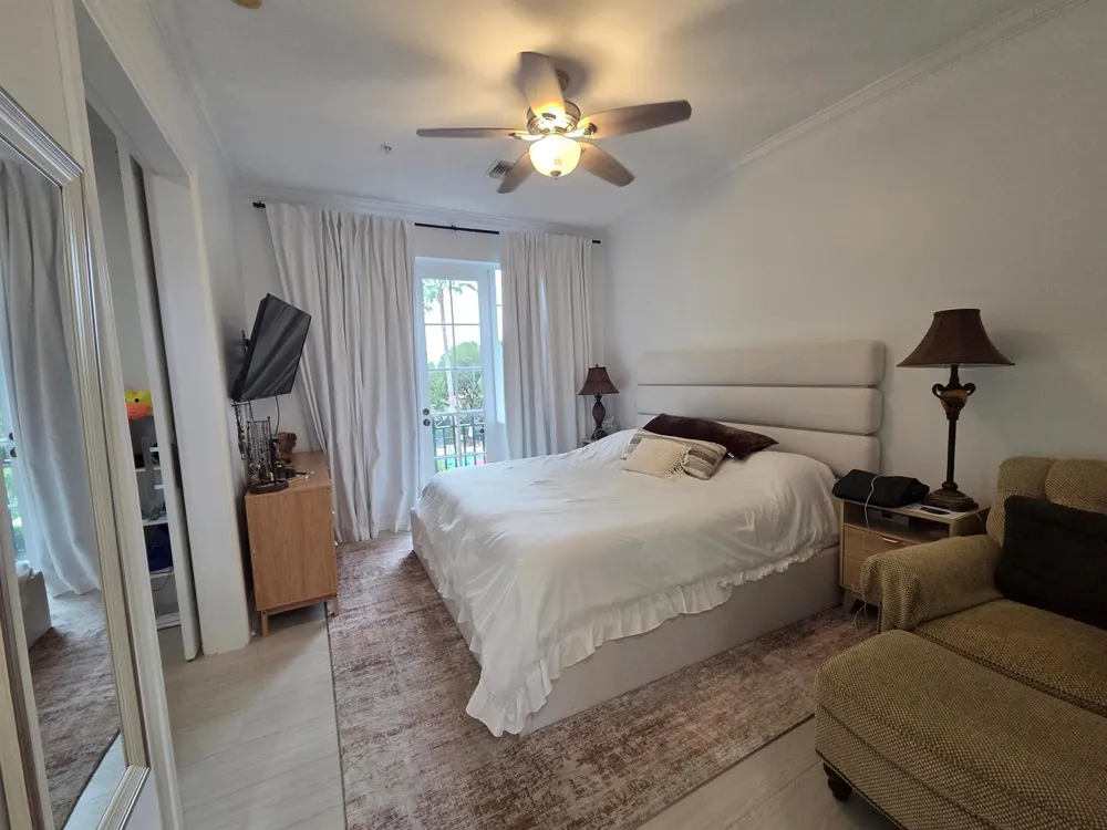 75 NE 5TH AVENUE #M Delray Beach, FL 33483