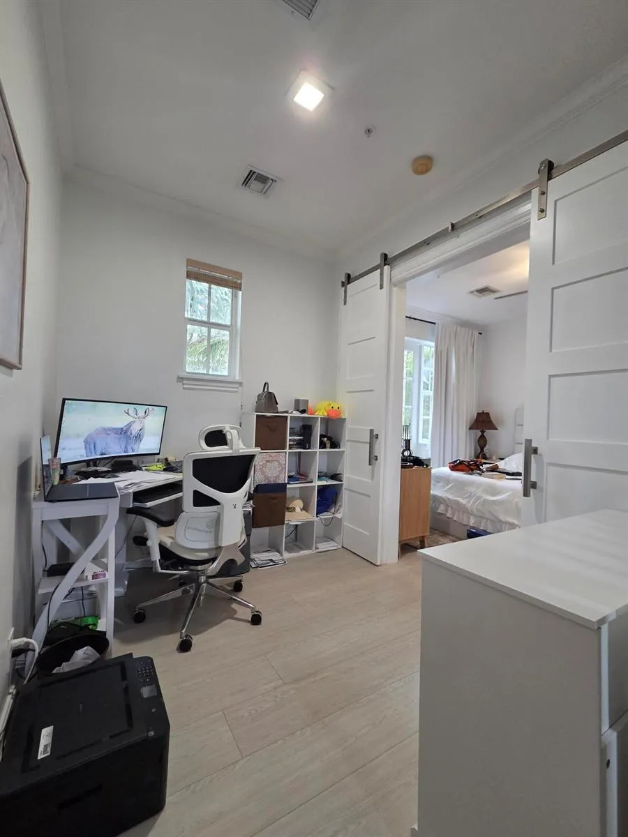 75 NE 5TH AVENUE #M Delray Beach, FL 33483
