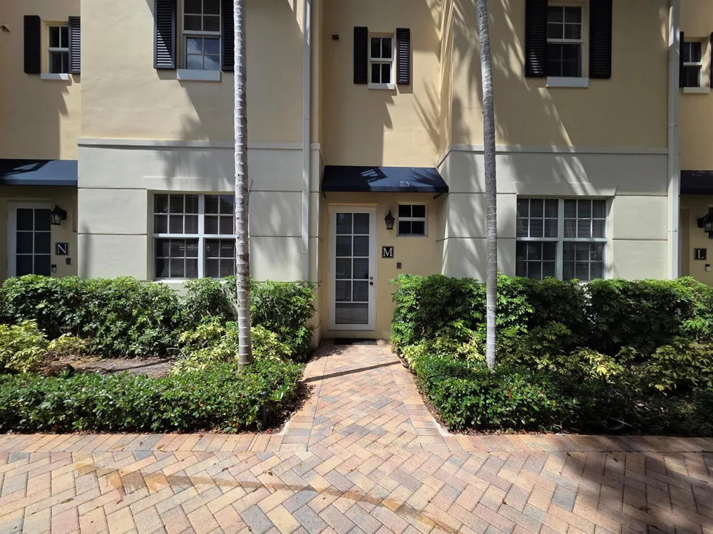 75 NE 5TH AVENUE #M Delray Beach, FL 33483