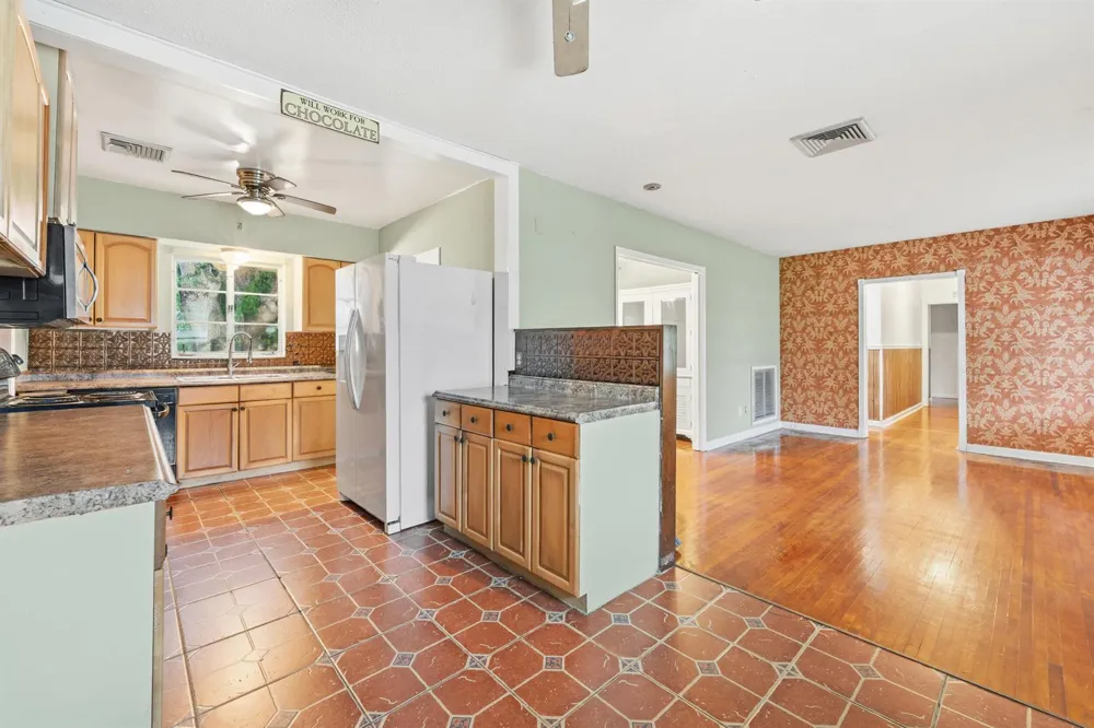 1054 Trinidad Avenue Fort Pierce, FL 34982