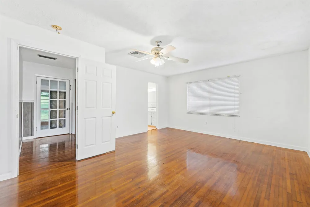 1054 Trinidad Avenue Fort Pierce, FL 34982