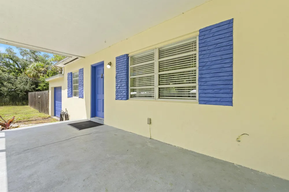 1054 Trinidad Avenue Fort Pierce, FL 34982