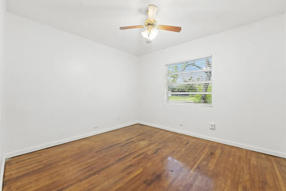 1054 Trinidad Avenue Fort Pierce, FL 34982