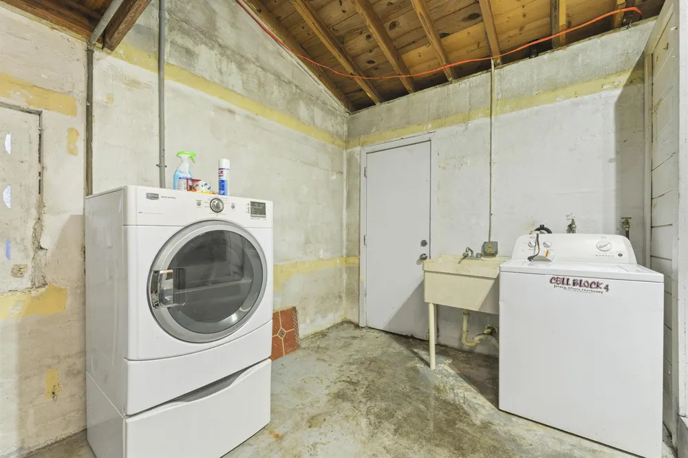 1054 Trinidad Avenue Fort Pierce, FL 34982