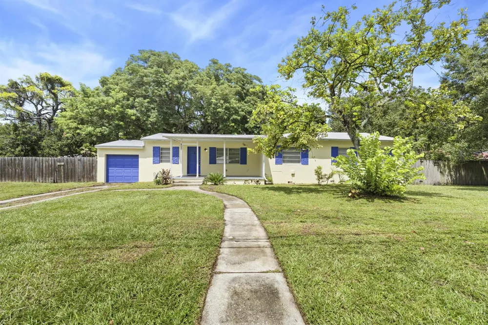 1054 Trinidad Avenue Fort Pierce, FL 34982