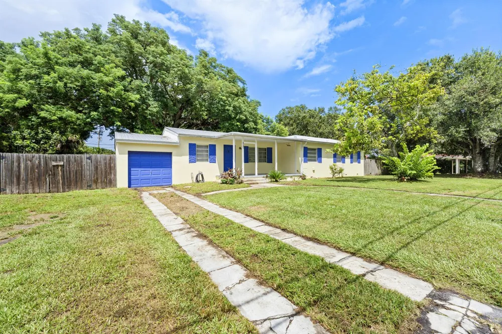 1054 Trinidad Avenue Fort Pierce, FL 34982