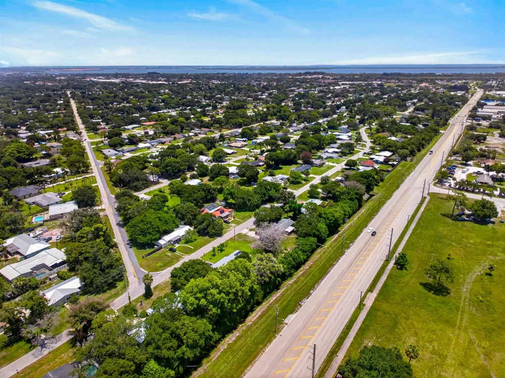 1054 Trinidad Avenue Fort Pierce, FL 34982