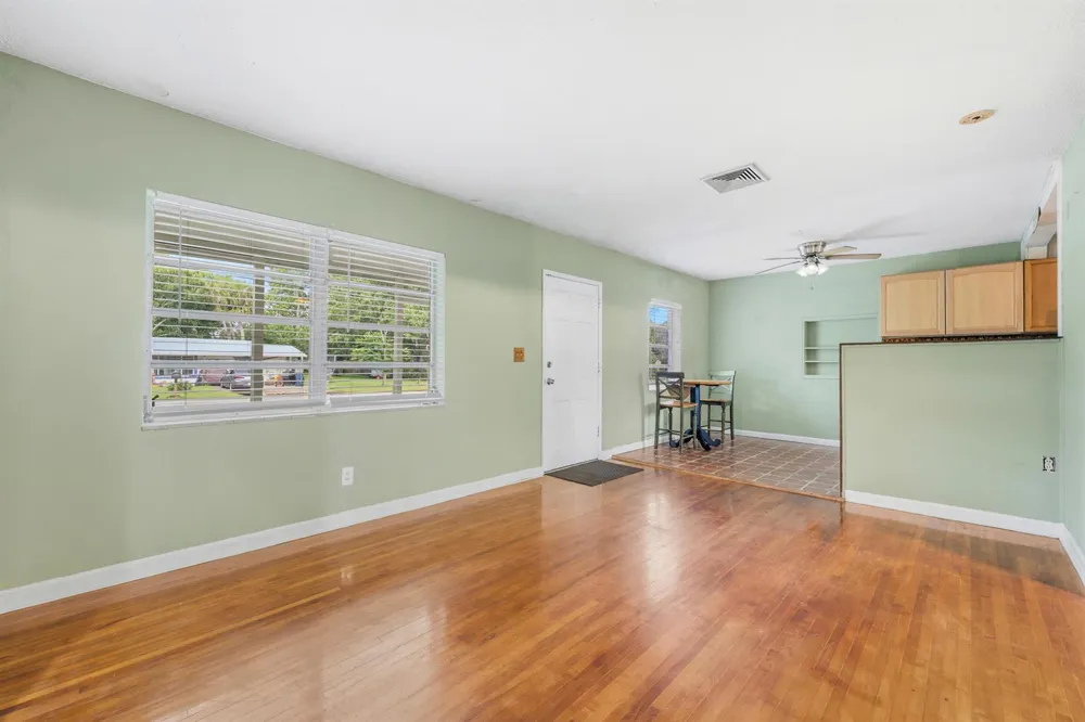 1054 Trinidad Avenue Fort Pierce, FL 34982