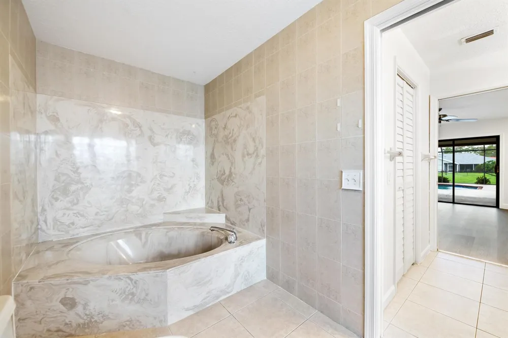 14358 BLACKBERRY DRIVE Wellington, FL 33414