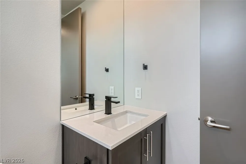 18 Promenade Isle Lane Henderson, NV 89011