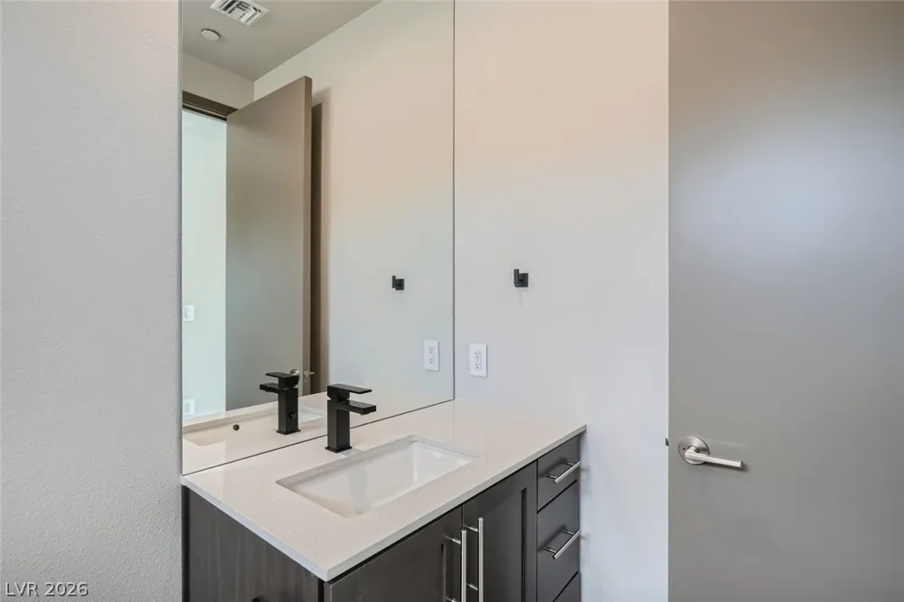 18 Promenade Isle Lane Henderson, NV 89011