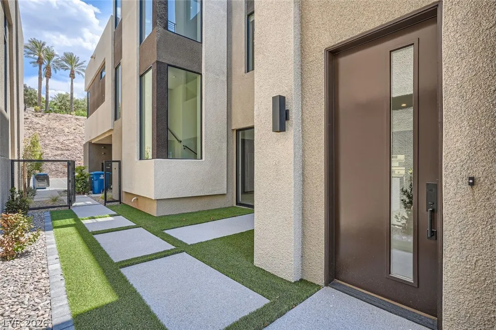 18 Promenade Isle Lane Henderson, NV 89011