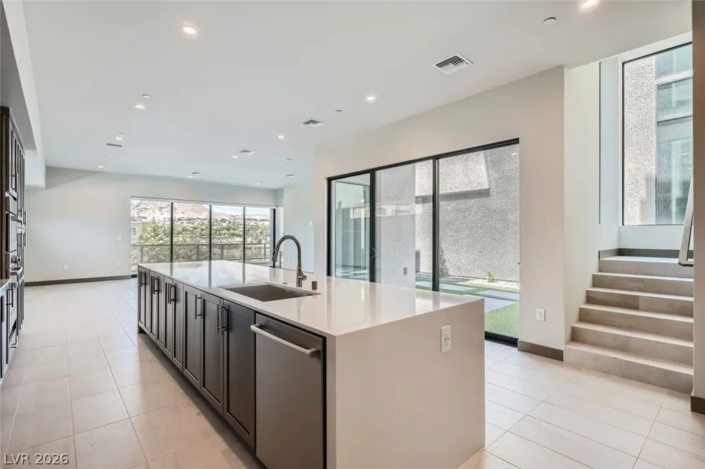 18 Promenade Isle Lane Henderson, NV 89011