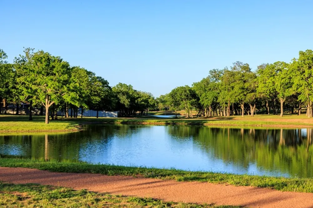 520 Interlaken Street Fredericksburg, TX 78624