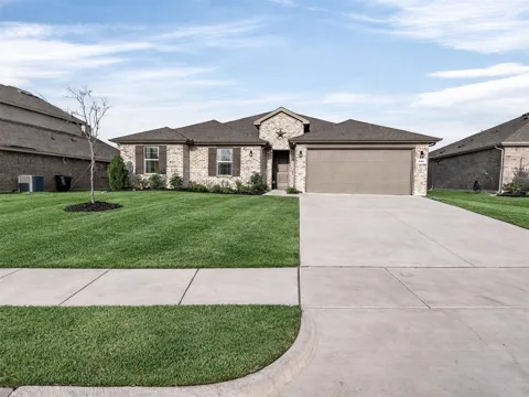 805 Alexandria Lane
